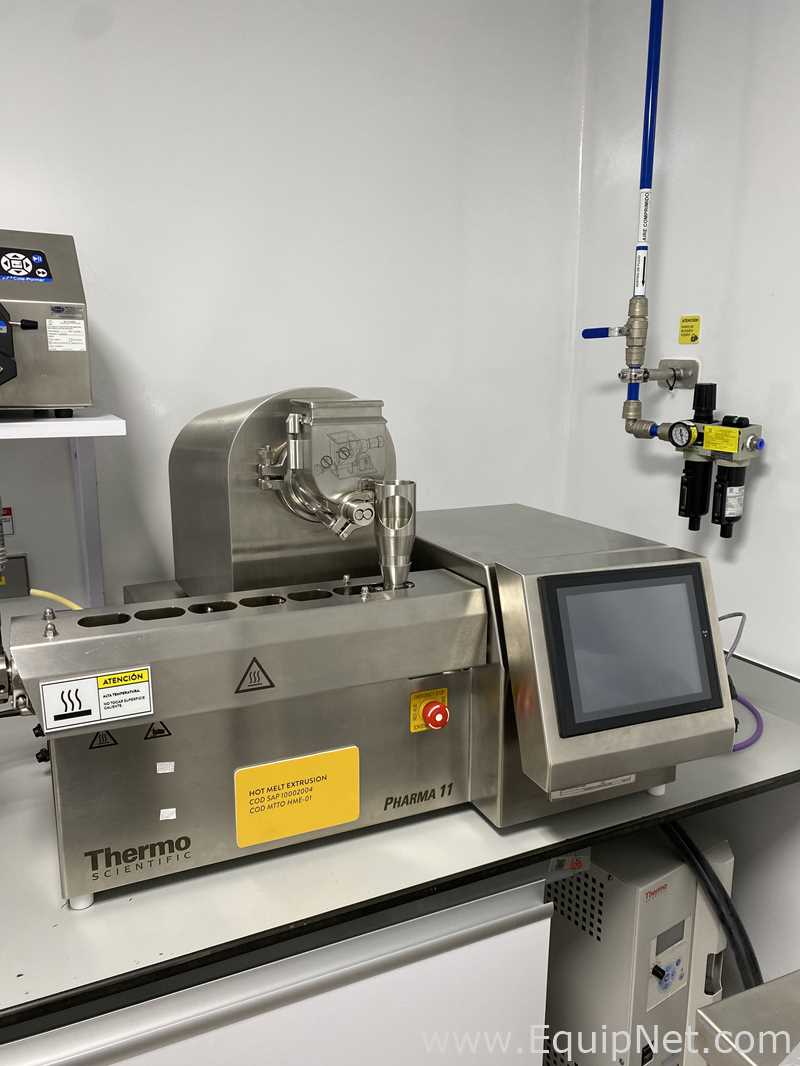 Sistema Extrusor De Doble Tornillo Thermo Scientific Pharma 11 Con Molino Granulador