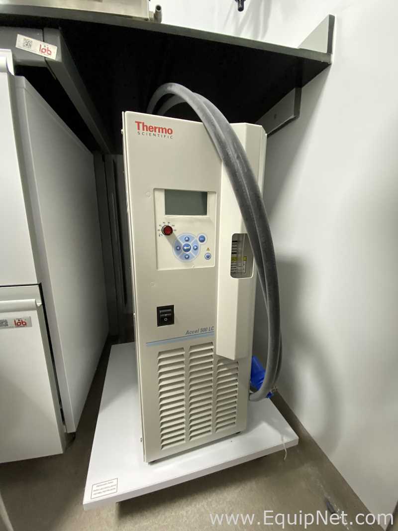 Sistema Extrusor De Doble Tornillo Thermo Scientific Pharma 11 Con Molino Granulador