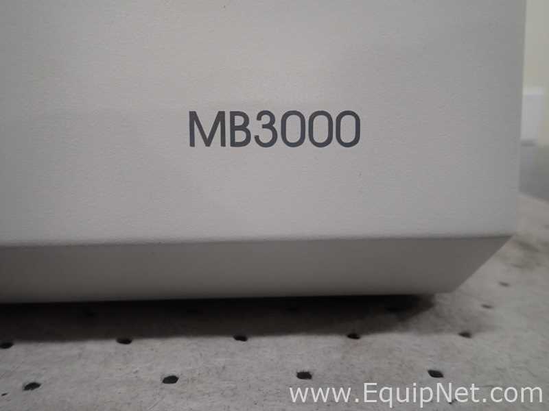 Equipamento de Espectroscopia de Infravermelho com Transformada de Fourier (FTIR) ABB Group MB3000