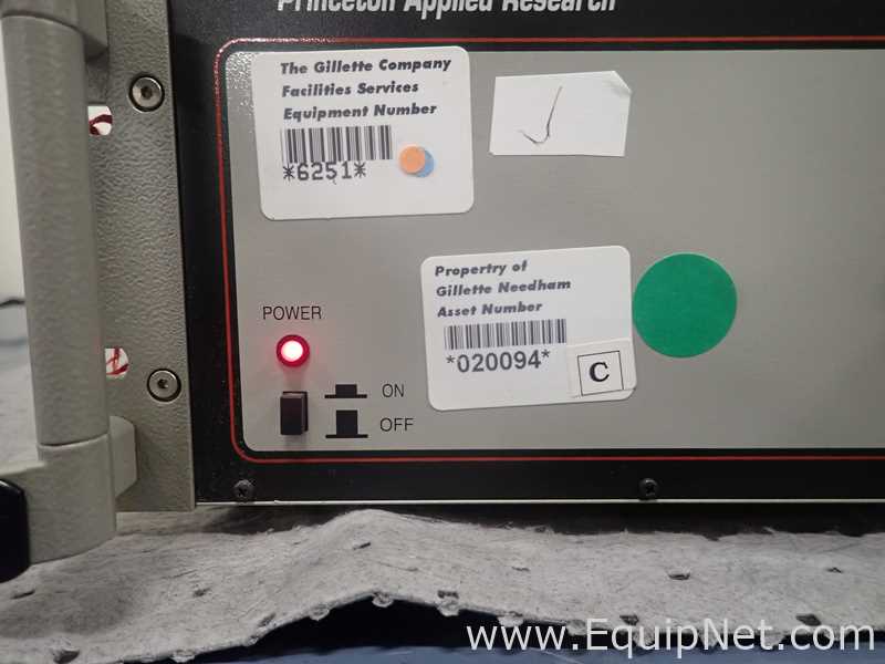 Fonte de Energia  Princeton Applied Reasearch 232814