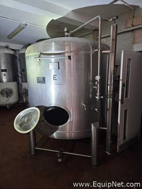 2000 Lt - 17 BBL Approx Stainless Steel Velo Pressurised Tank