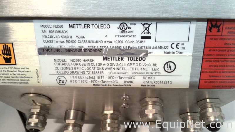Mettler Toledo IND 560 Weighing Terminal with Mettler Toledo Deckmate Floor Scale Platform