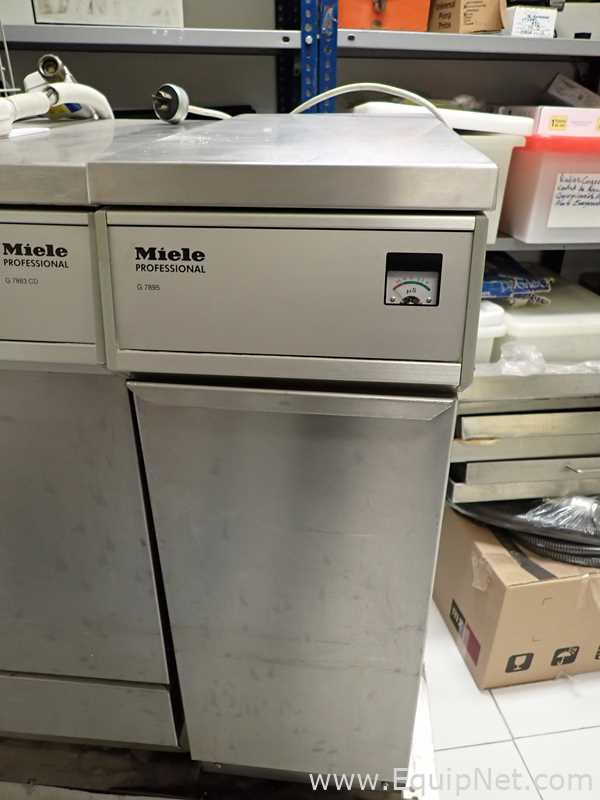 Lavadora e Secador de Vidraria Miele G 7883 CD