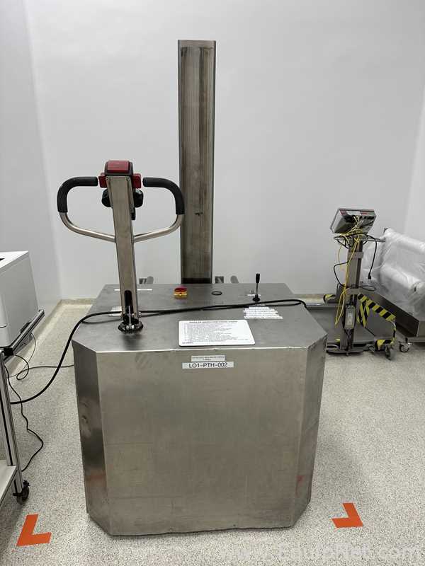 Bohle PTH1200 Container Lifter
