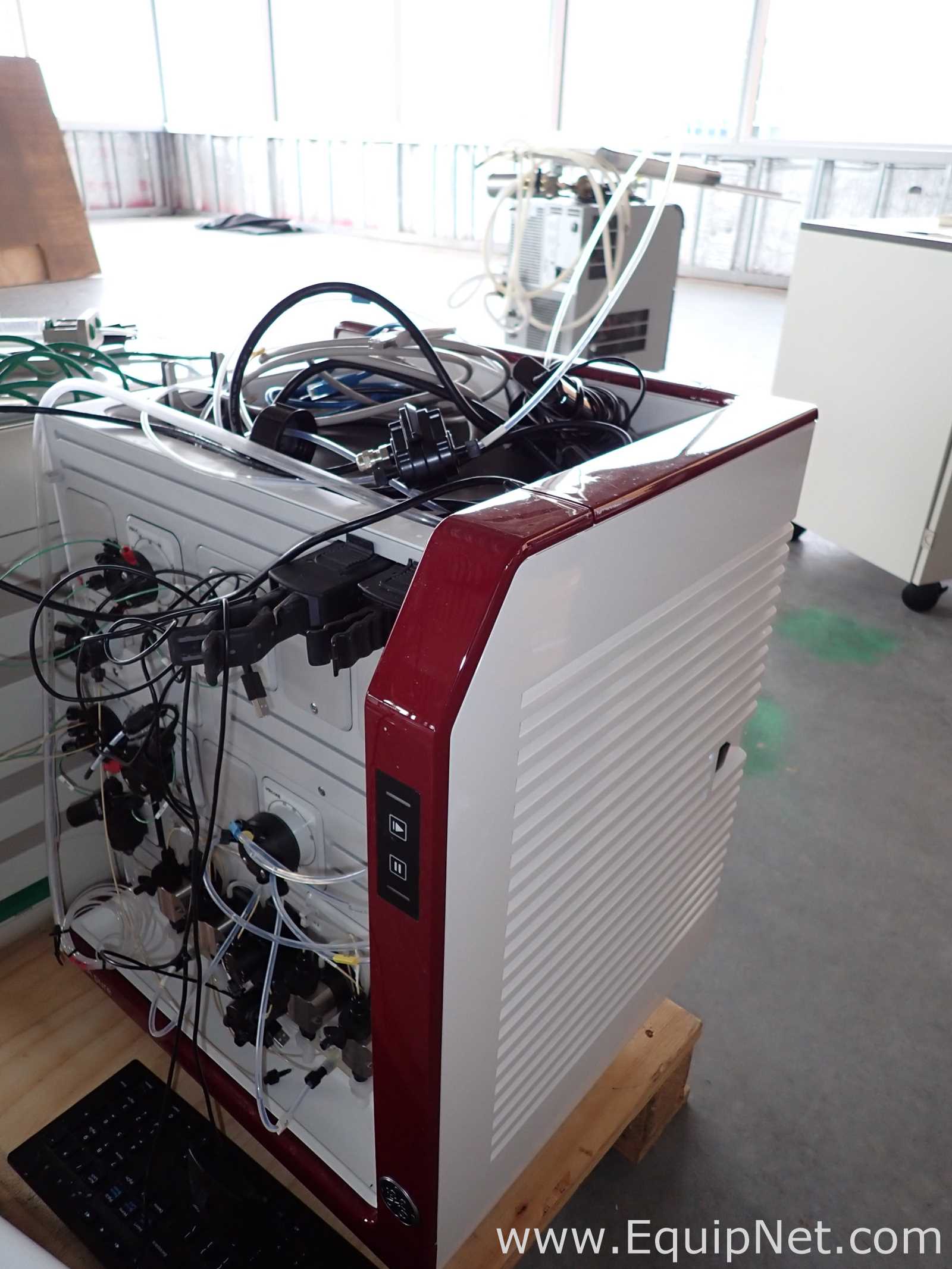 GE Healthcare AKTA Pure Chromatography System with F9-C Fraction Collector and S9H Sample Pump