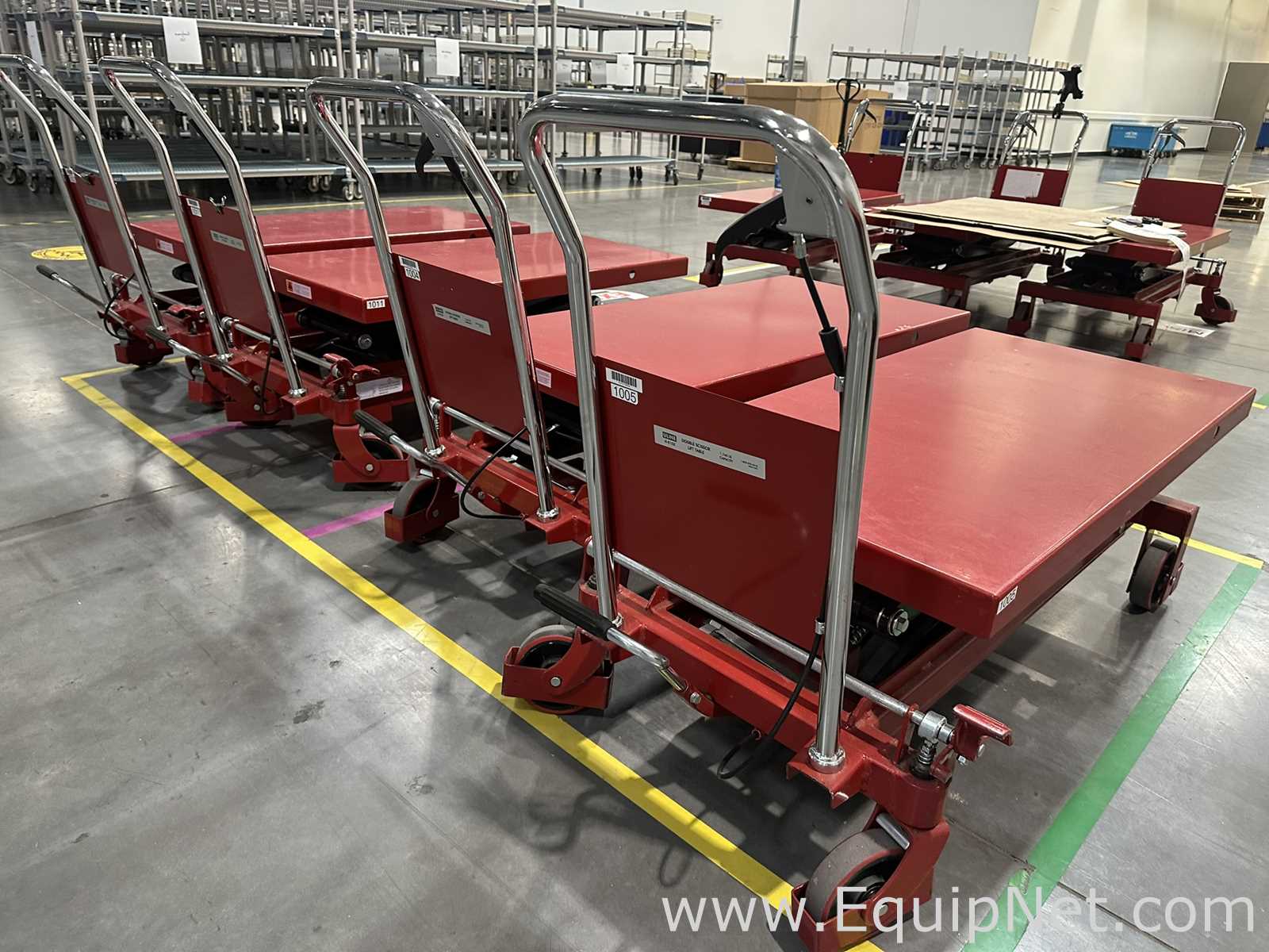 Línea de Lote de  Elevador Uline H-3152