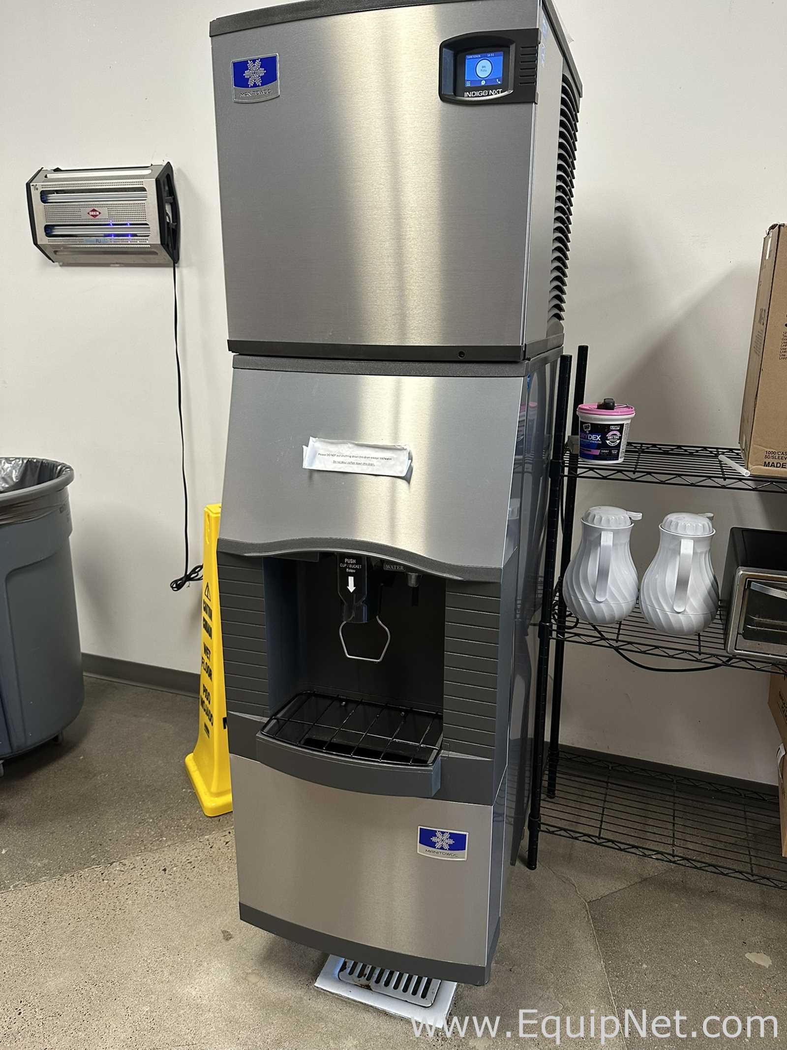 Manitowoc IDT0620A-161 Indigo NXT Ice Machine with SFA192 Ice and Water Dispenser