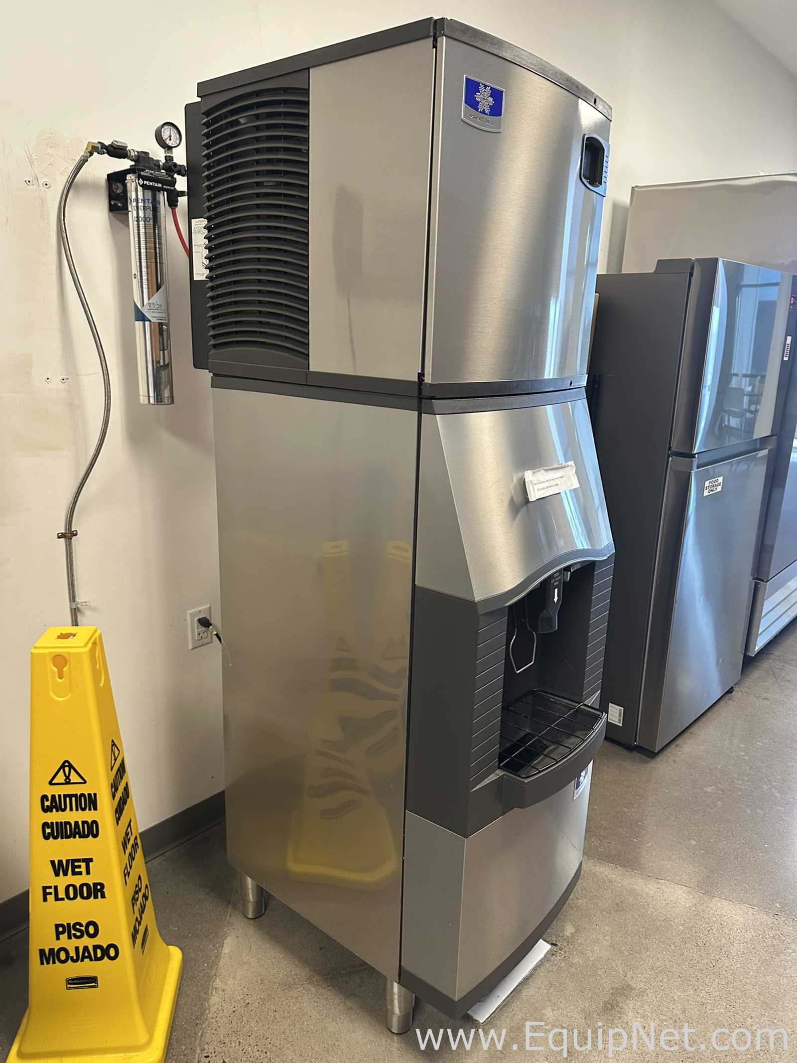 Manitowoc IDT0620A-161 Indigo NXT Ice Machine with SFA192 Ice and Water Dispenser