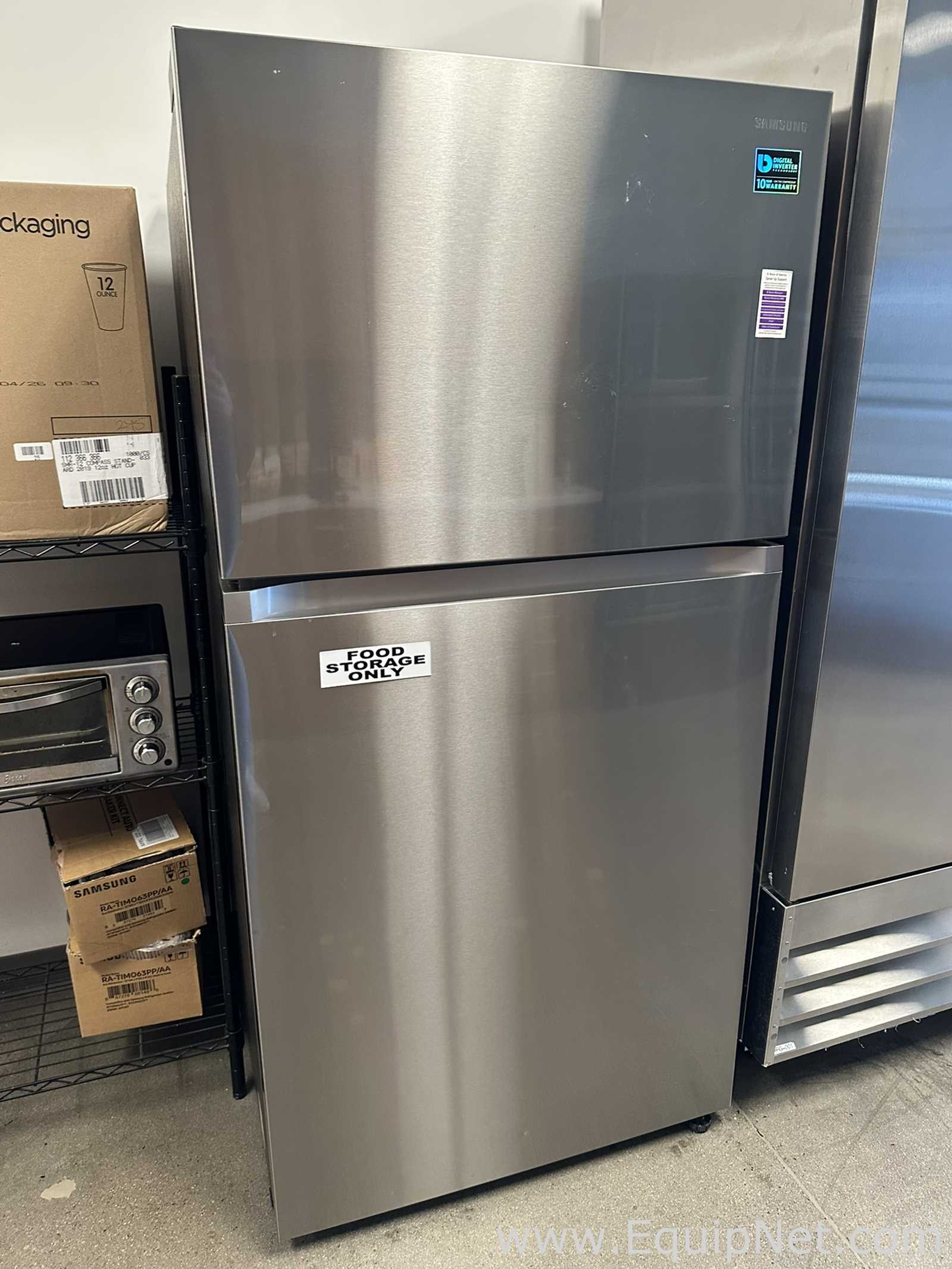 Samsung RT21M6213SR Top Freezer Refrigerator