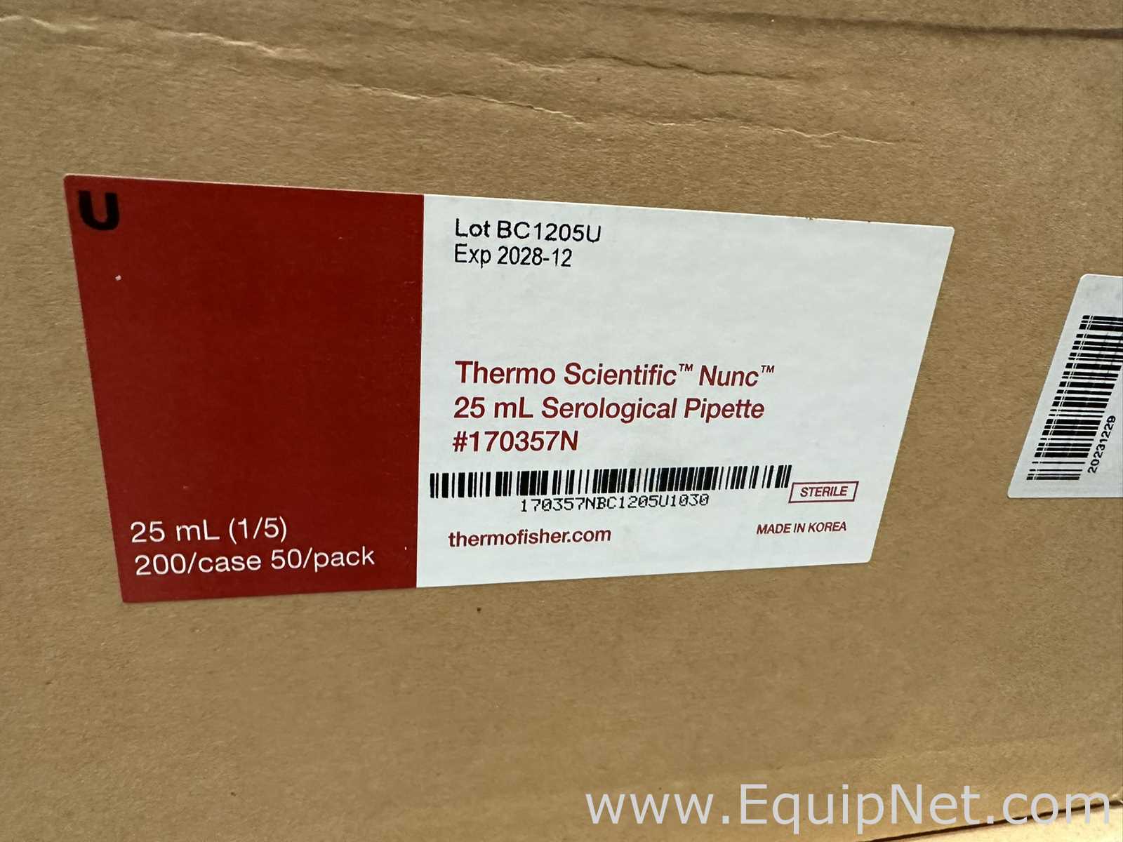 Large Lot of Unused Thermo Scientific Nunc 25 mL Serological Pipettes and VWR Tissue Wipers