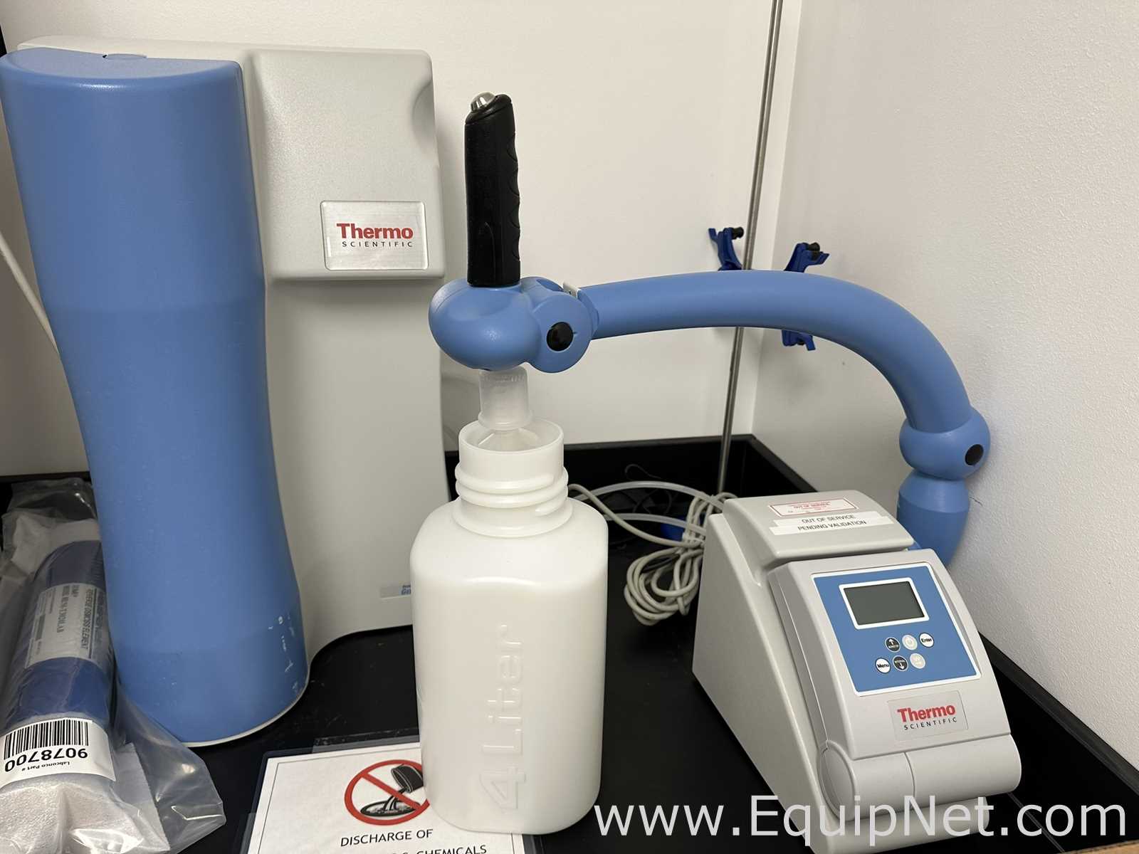 Wasseraufreinigungs- und Destillationssystem Thermo Scientific Barnstead GenPure UV-TOC xCAD