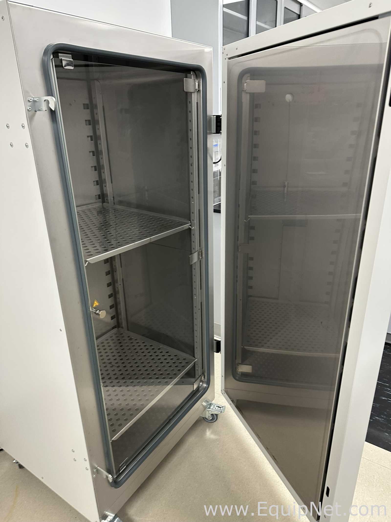 Incubadora VWR Scientific 89511-430 Incubator F Air 13.4CF