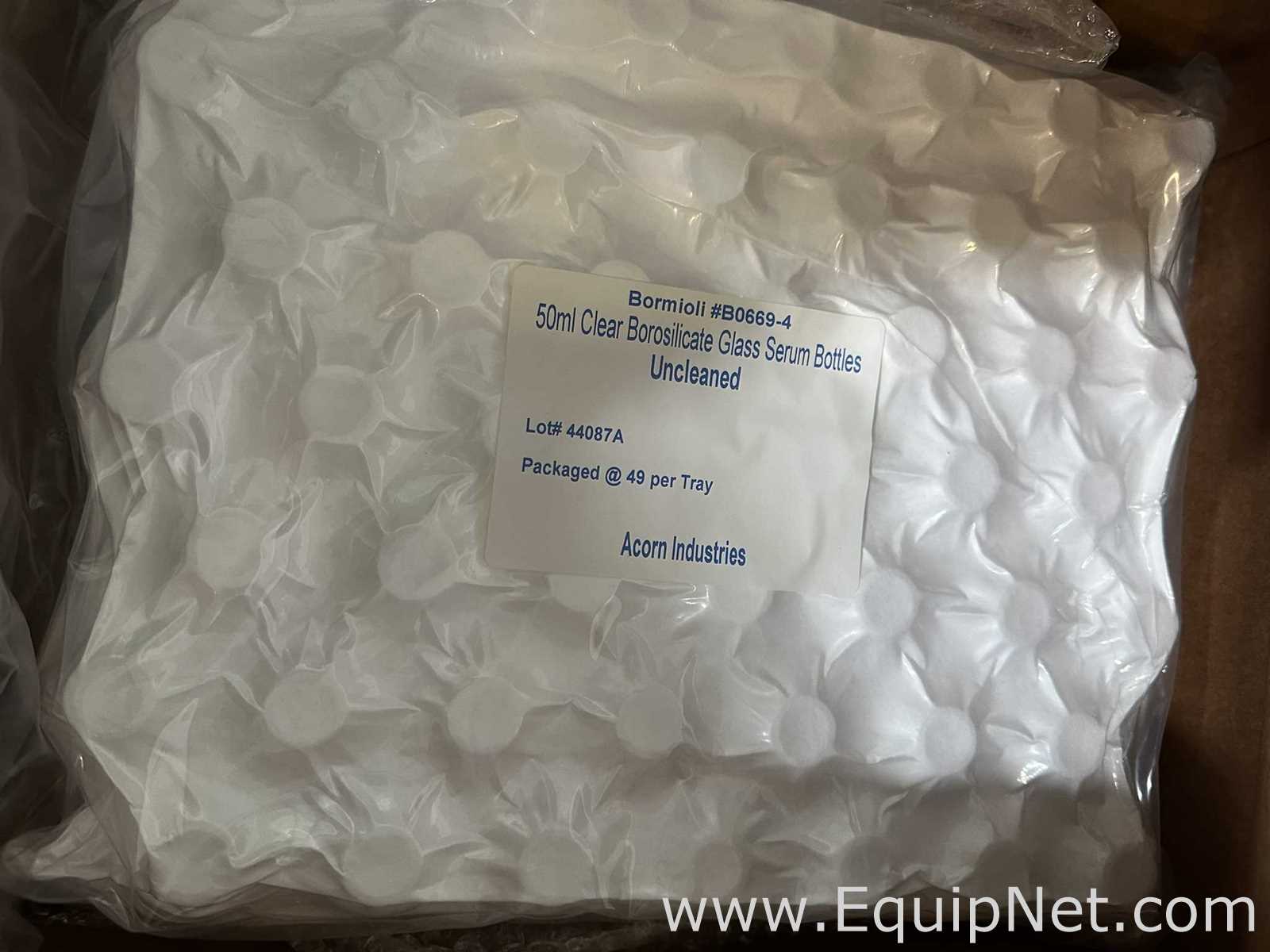 Large Lot of Unused Bormioli B0669-4 50mL Clear Borosilicate Glass Serum Bottles with VWR Petri Dish