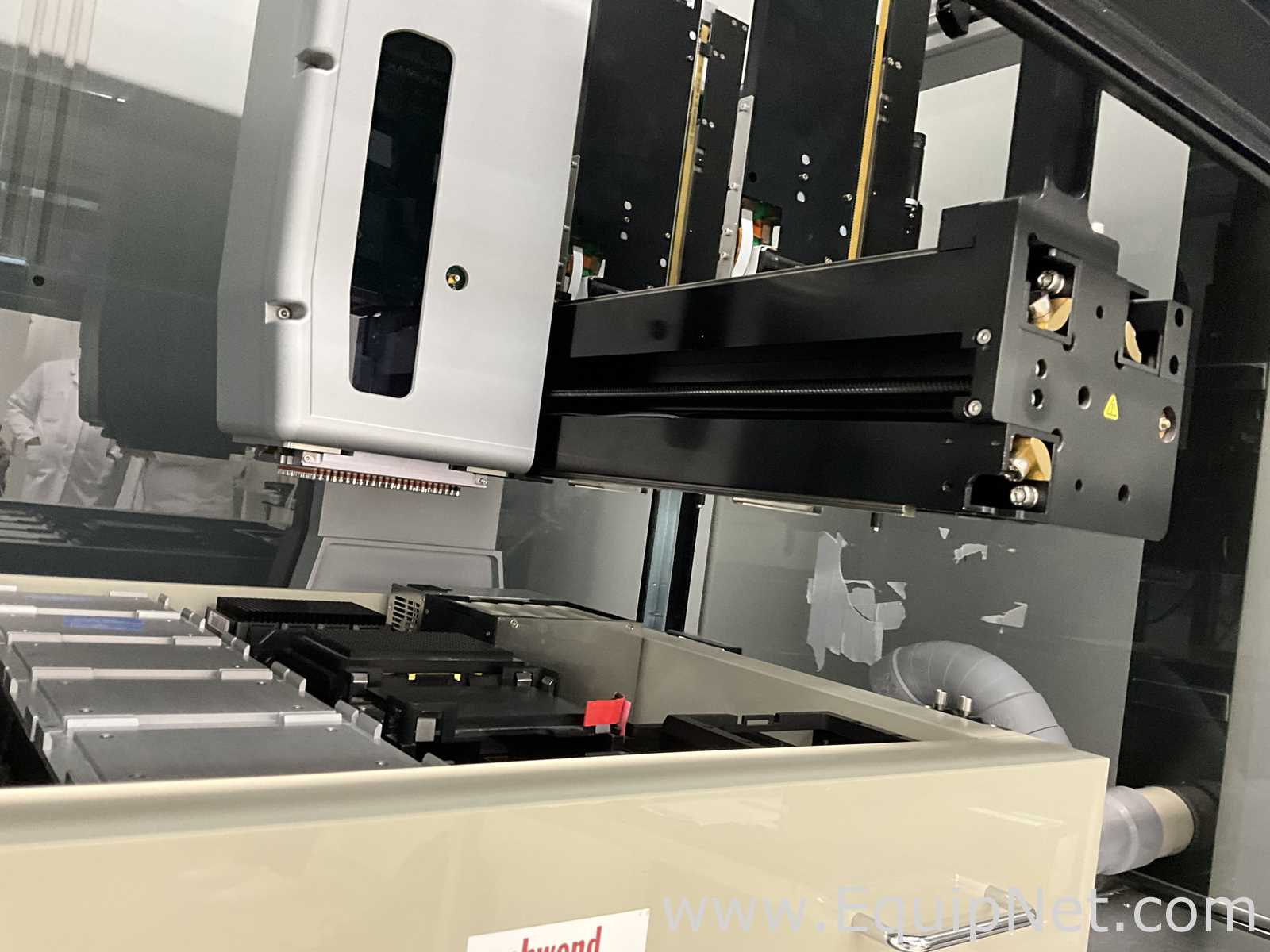 Manipulador de Líquidos Hamilton Company Microlab Starlet