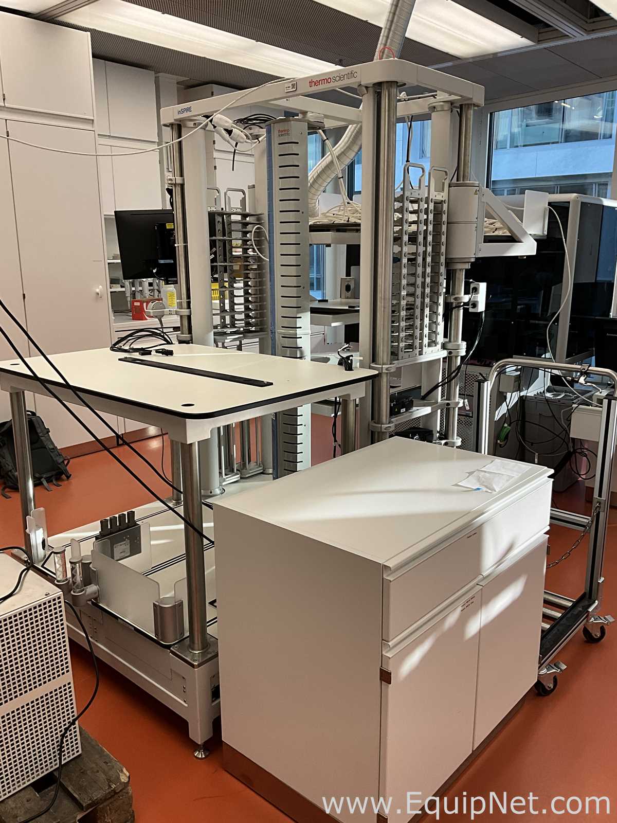 Thermo Scientific inSPIRE Modular Laboratory Automation Workflow Platform Microplate Handler