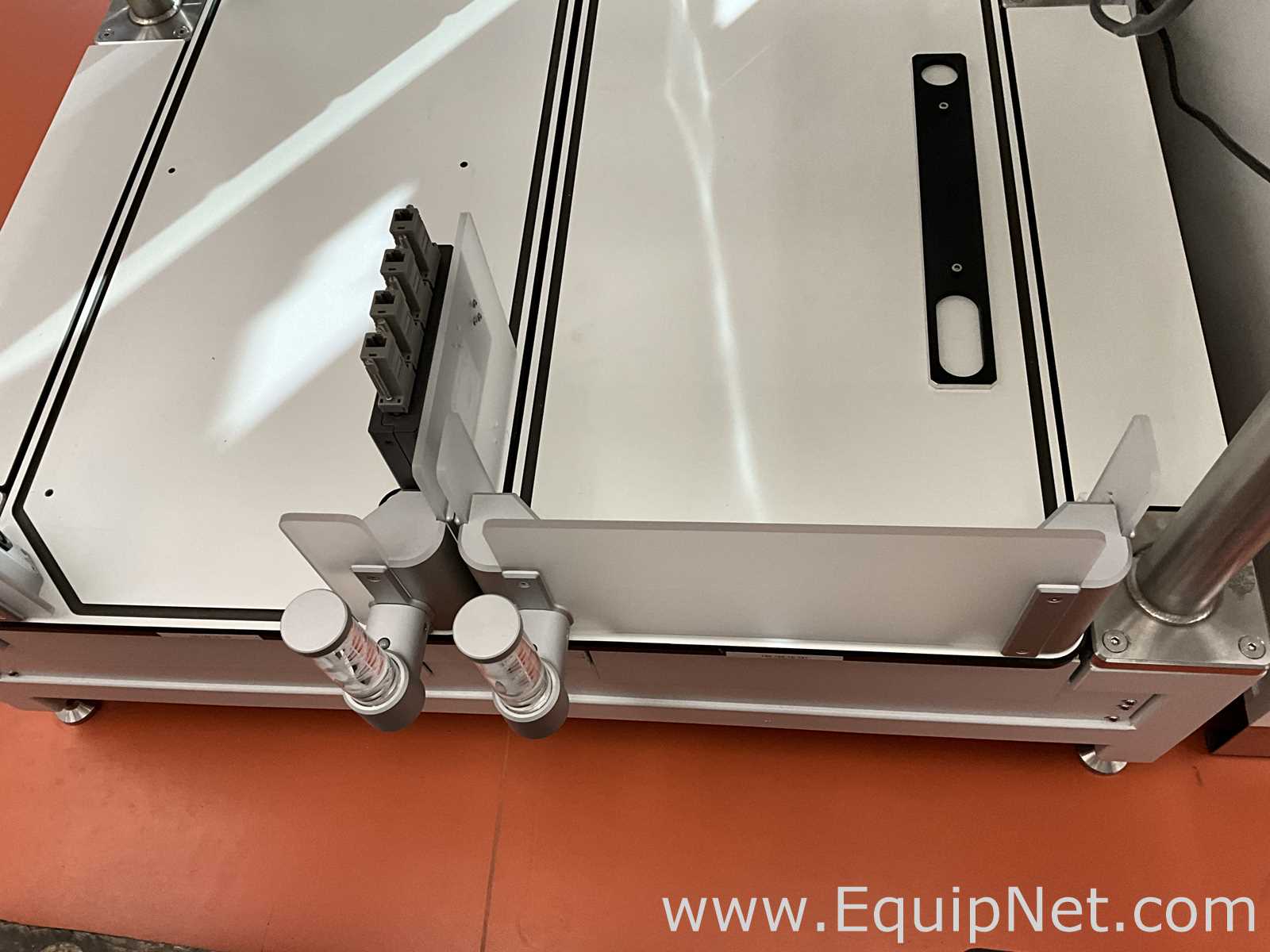 Thermo Scientific inSPIRE Modular Laboratory Automation Workflow Platform Microplate Handler
