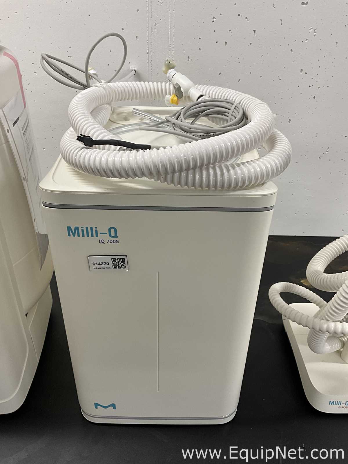 Sistema de Purificação e Destilação de Água Millipore Milli-Q IQ 7005