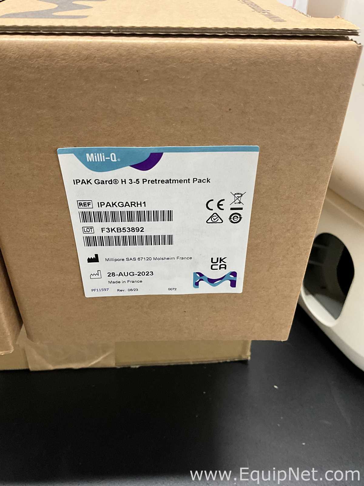 Sistema de Purificação e Destilação de Água Millipore Milli-Q IQ 7005