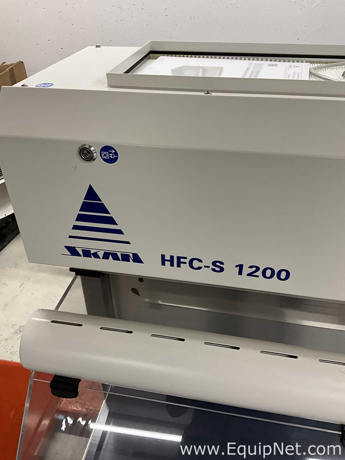 Capela de Exaustão e Fluxo Laminar Skan AG HFC-S 1200