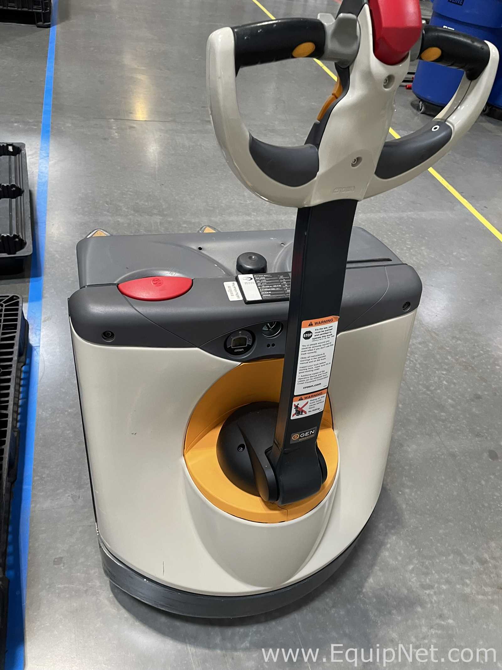 Crown WP3035-45 Electric Walkie Pallet Jack