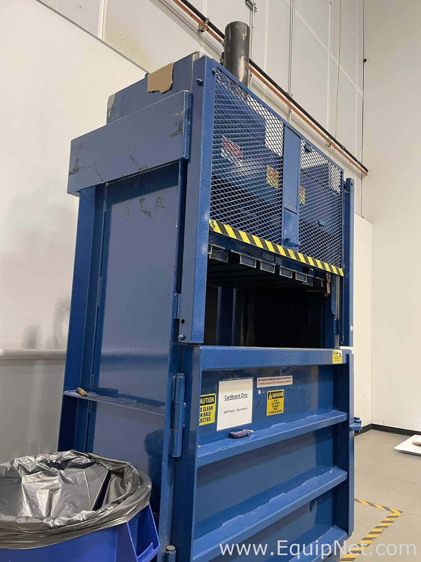 J.V. Manufacturing Cram-A-Lot DBR60-LU Vertical Baler