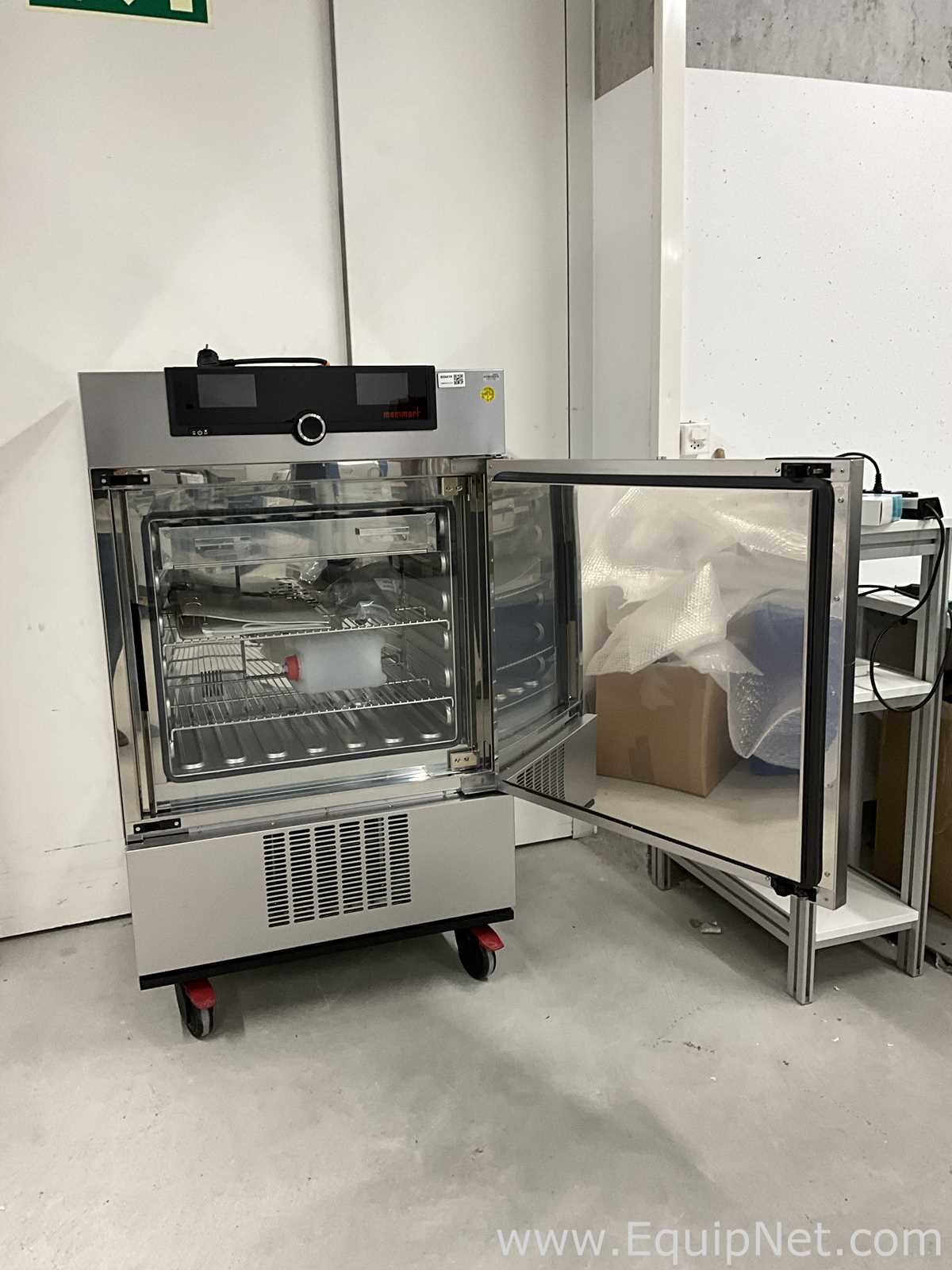 Incubadora Memmert GmbH Co.Kg ICH110Leco. Sem Uso