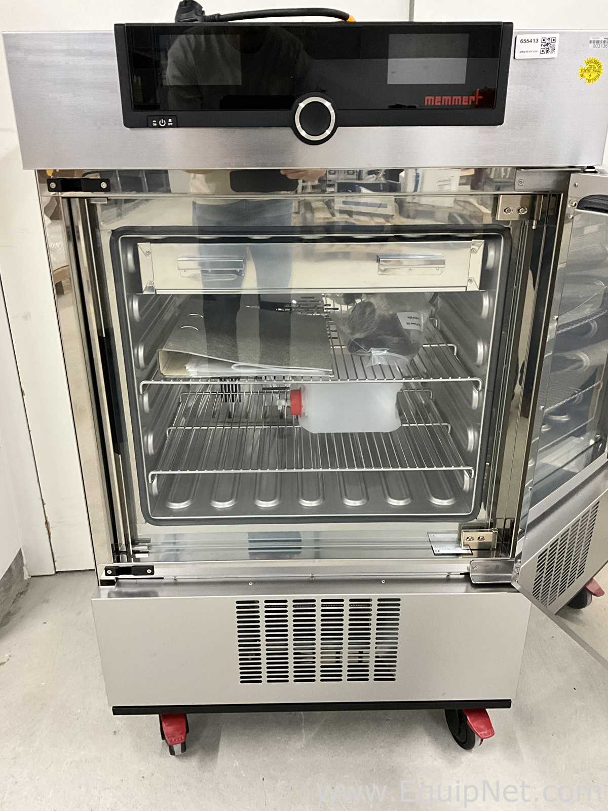Incubadora Memmert GmbH Co.Kg ICH110Leco. Sem Uso