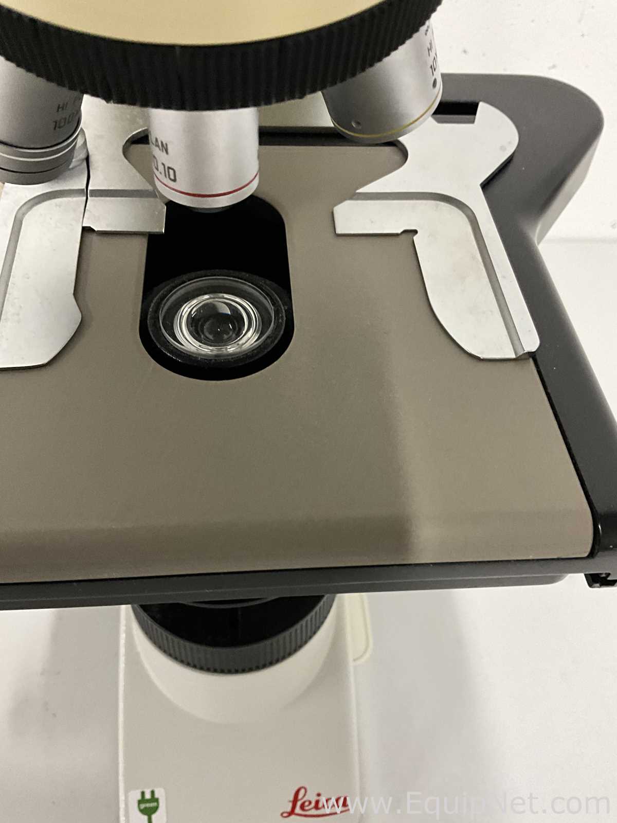 Leica DM1000 Optical Microscope
