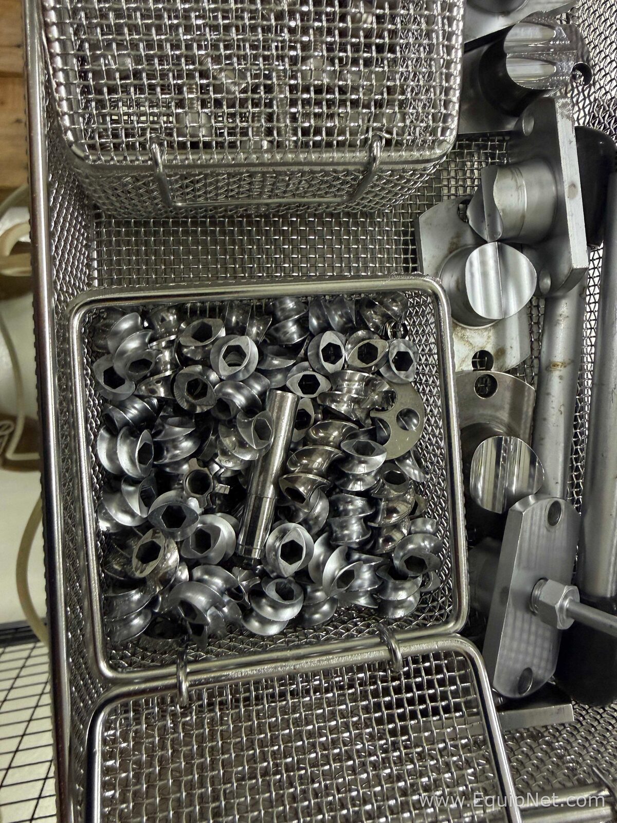Thermo Fisher Pharma 11 HME Twin-Screw Extruder