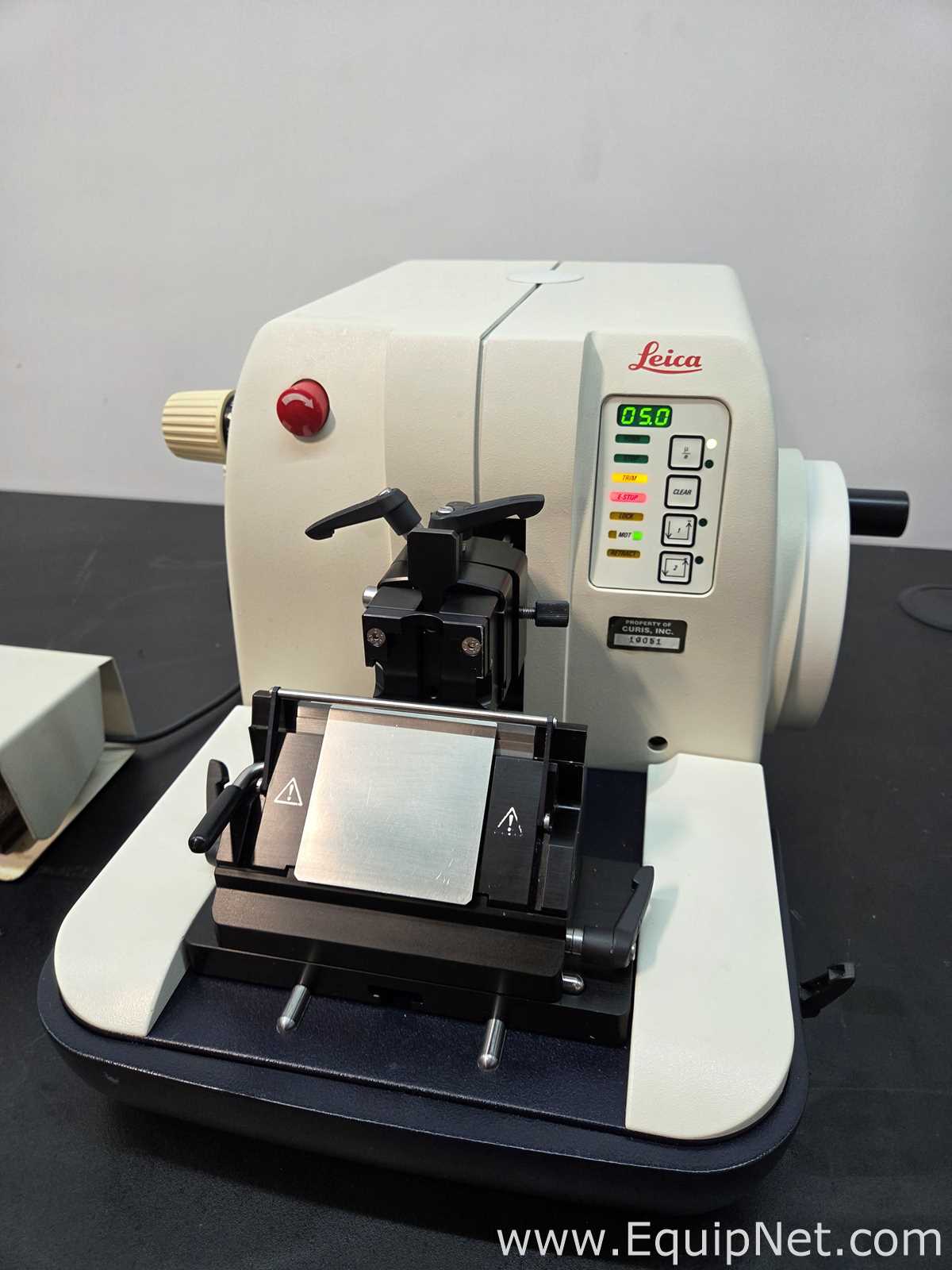 Micrótomo Leica RM 2155