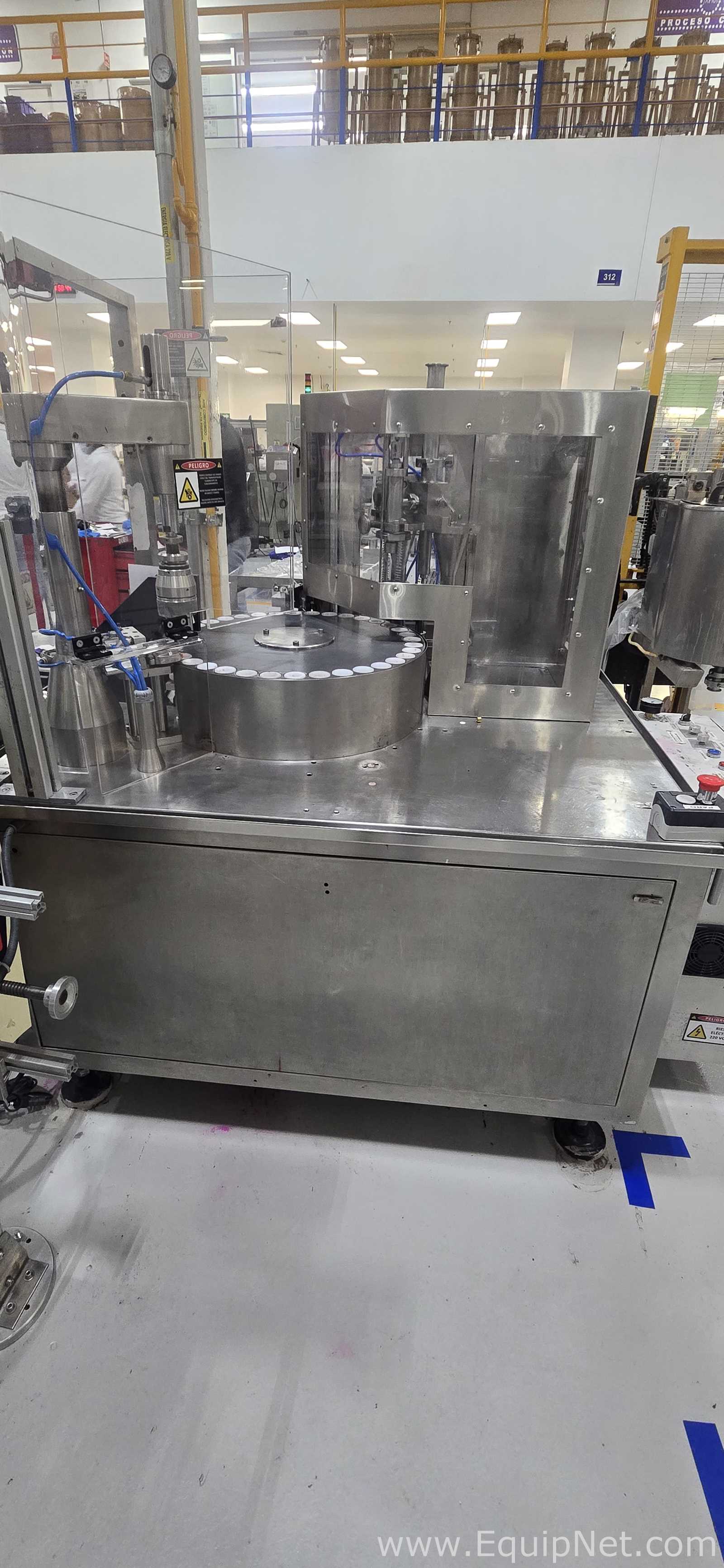 Kombination Monoblock-Befüller-Verschlussmaschine Avanzadas Tecnologias AT S9046