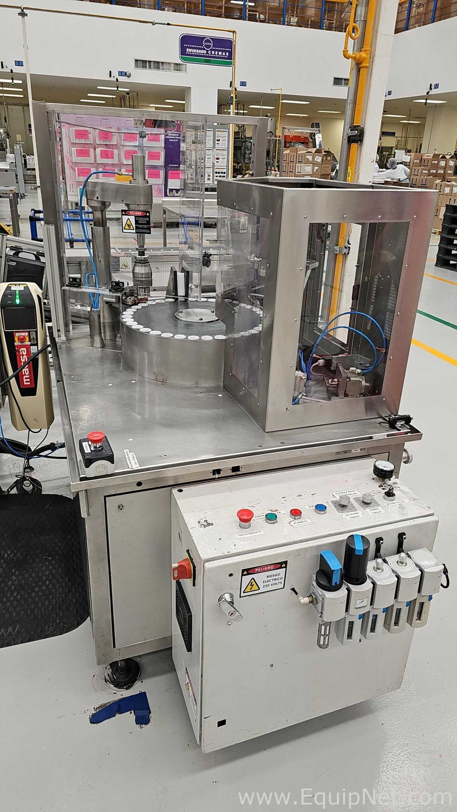 Kombination Monoblock-Befüller-Verschlussmaschine Avanzadas Tecnologias AT S9046