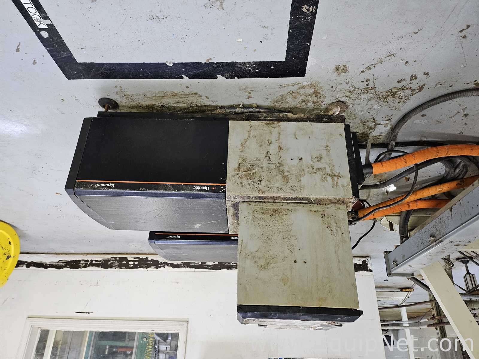 Máquina de Aplicação de Adesivo ITW Dynatec S2N4GCS2-FK
