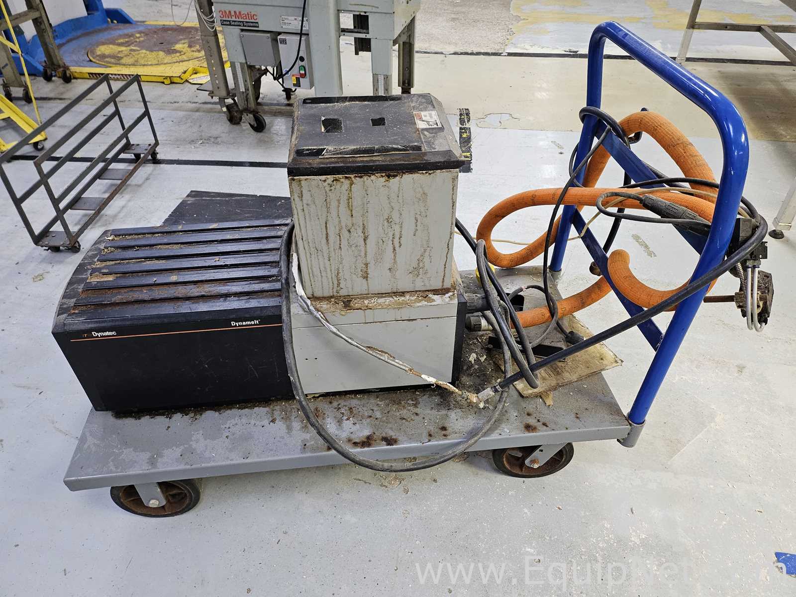 Máquina de Aplicação de Adesivo ITW Dynatec S2N4GCS2-FK V5.3S