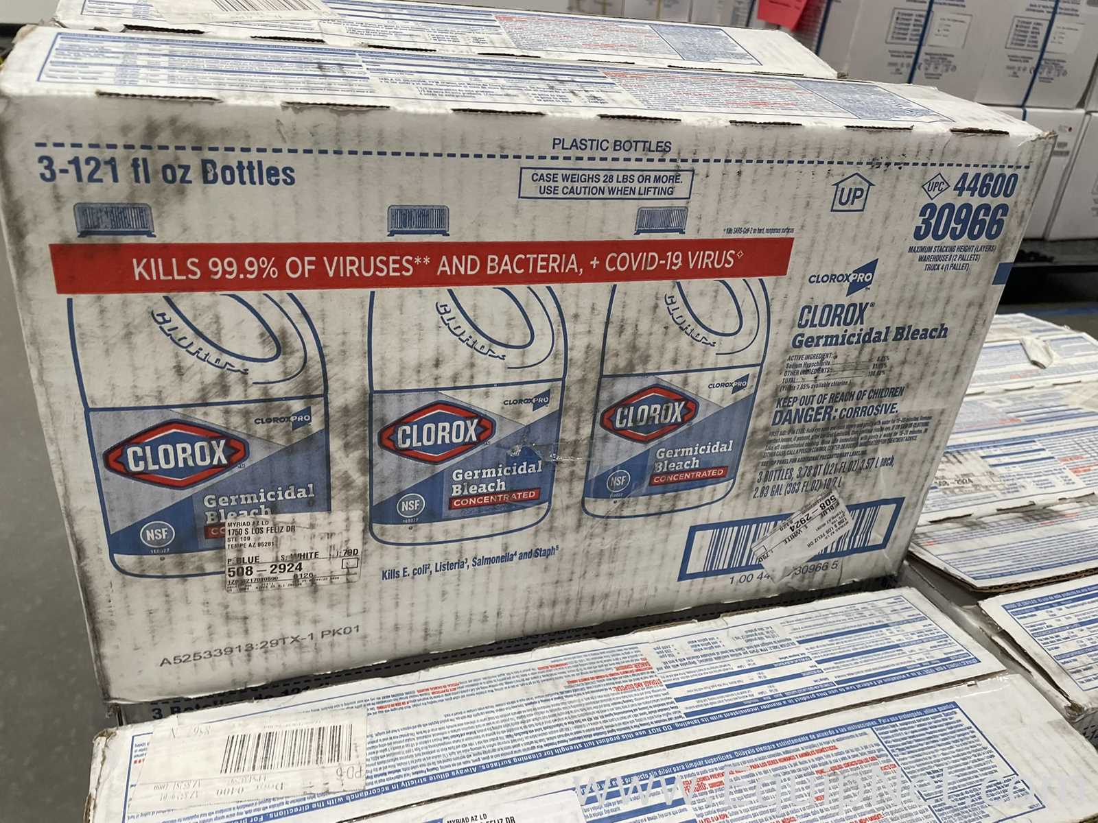 Large Lot of Clorox 30966 Germicidal Bleach Concentrated 121 fl oz Bottles