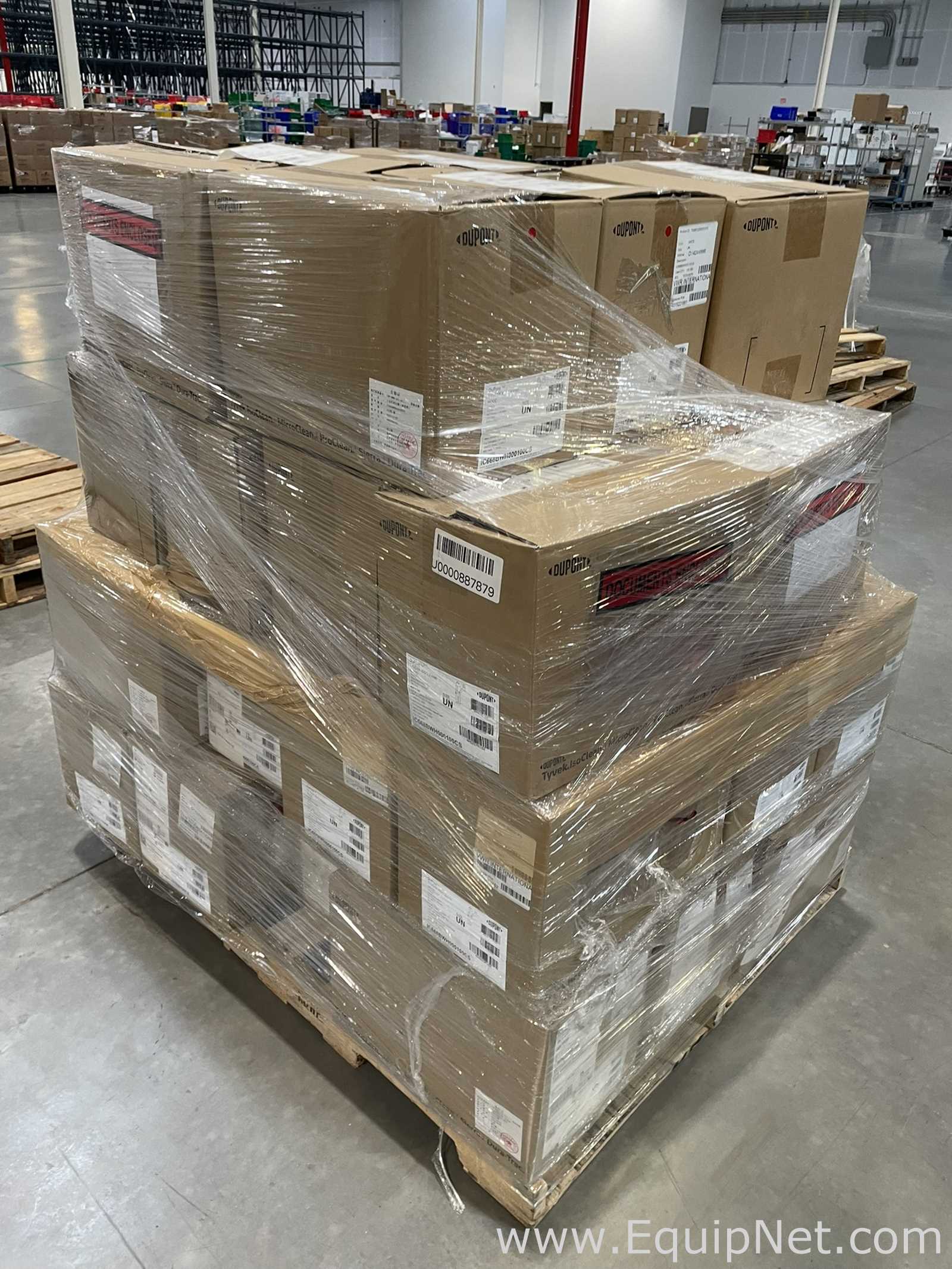 Large Lot of Unused DuPont Tyvek IsoClean IC668BWH000100CS Sterile Cleanroom Hoods
