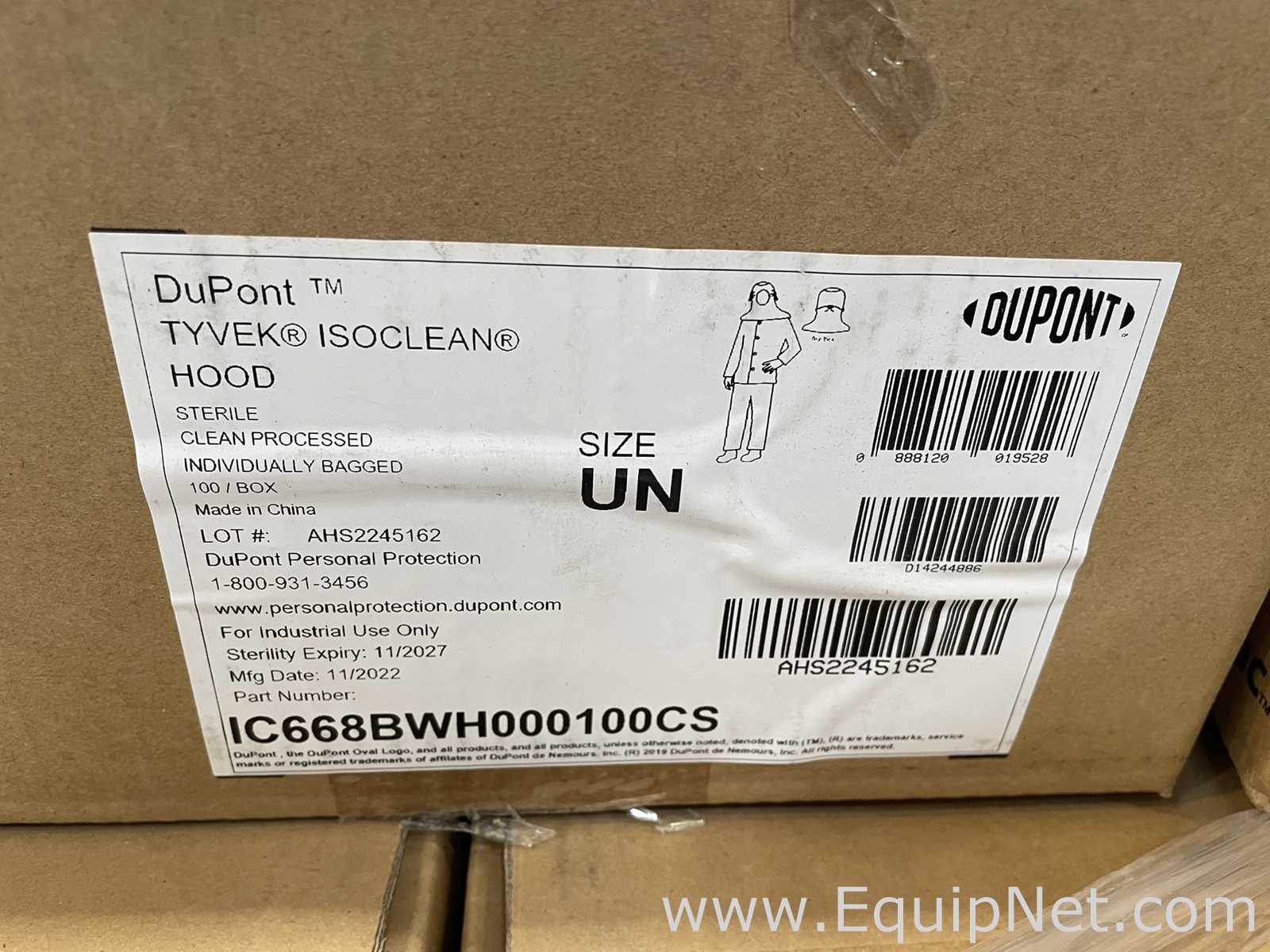 Large Lot of Unused DuPont Tyvek IsoClean IC668BWH000100CS Sterile Cleanroom Hoods