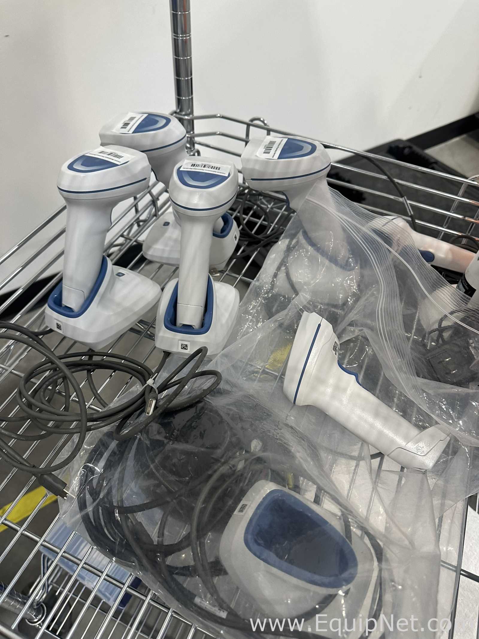 Los aus  Verschiedene Laborgeräte  