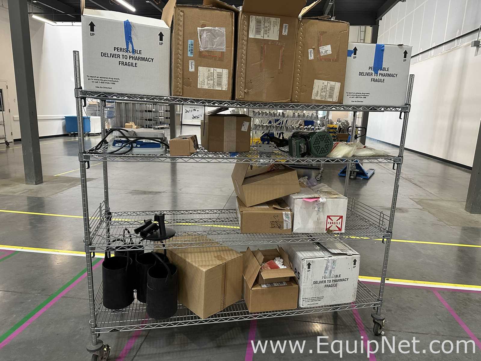 Los aus  Verschiedene Laborgeräte  