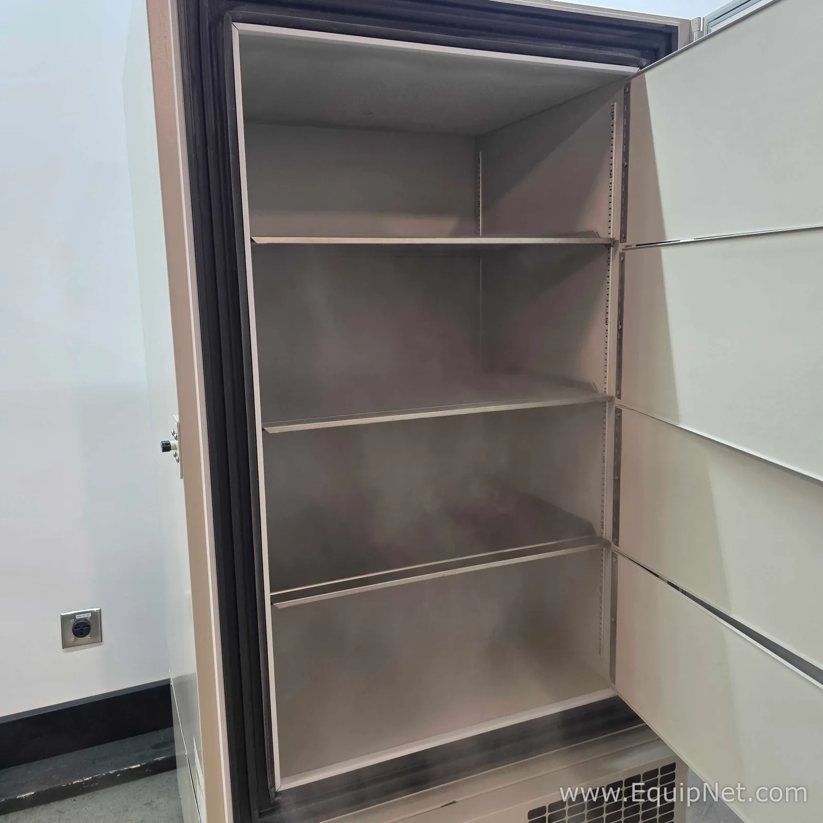 VWR VWR40086A Ultra Low Freezer