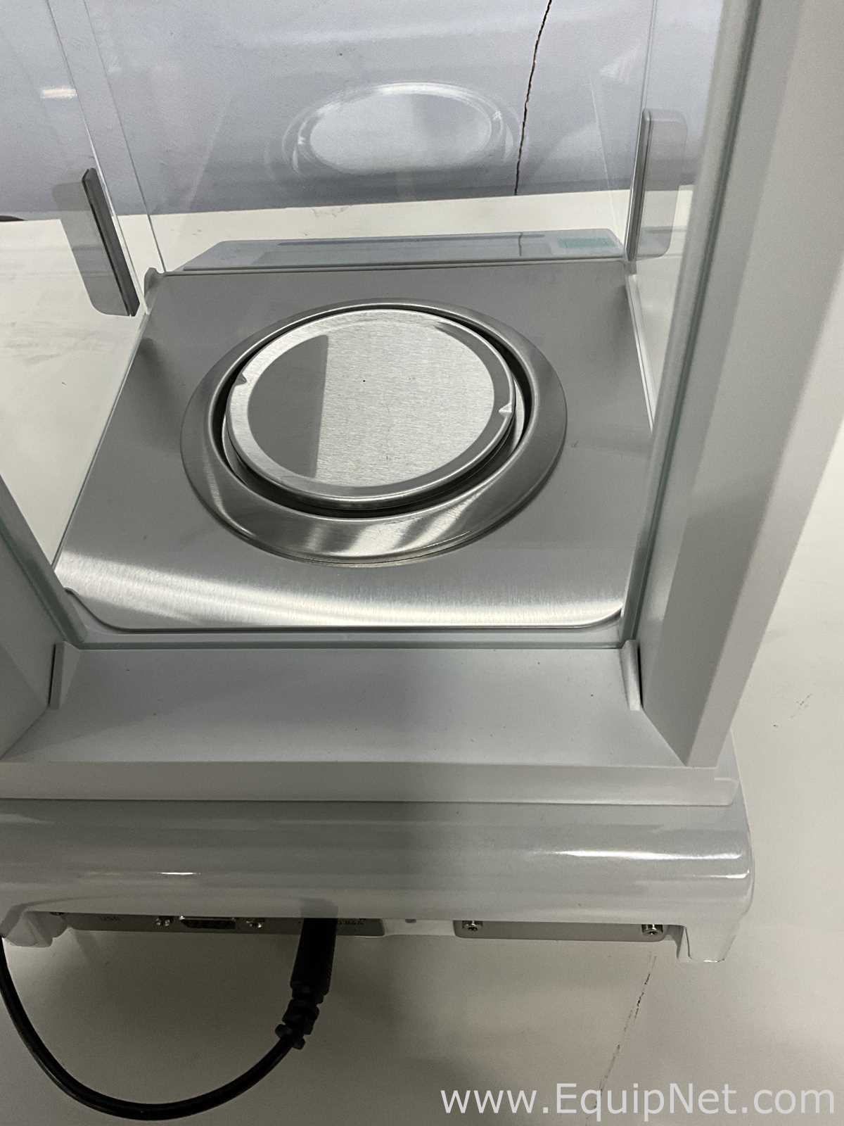 Mettler Toledo NewClassic MF High Precision Laboratory Analytical Balance
