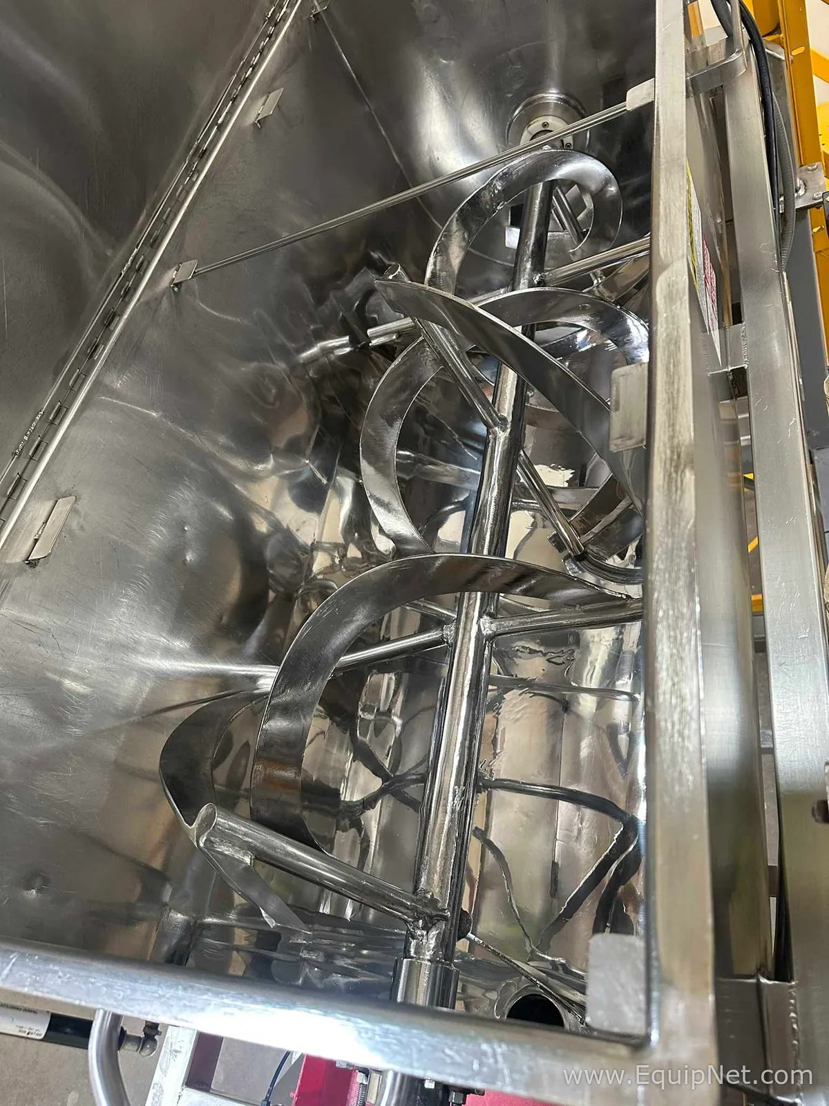 Integrated Stainless Ribbon Blender Mixer and Mettler Toledo Metal Detector Line