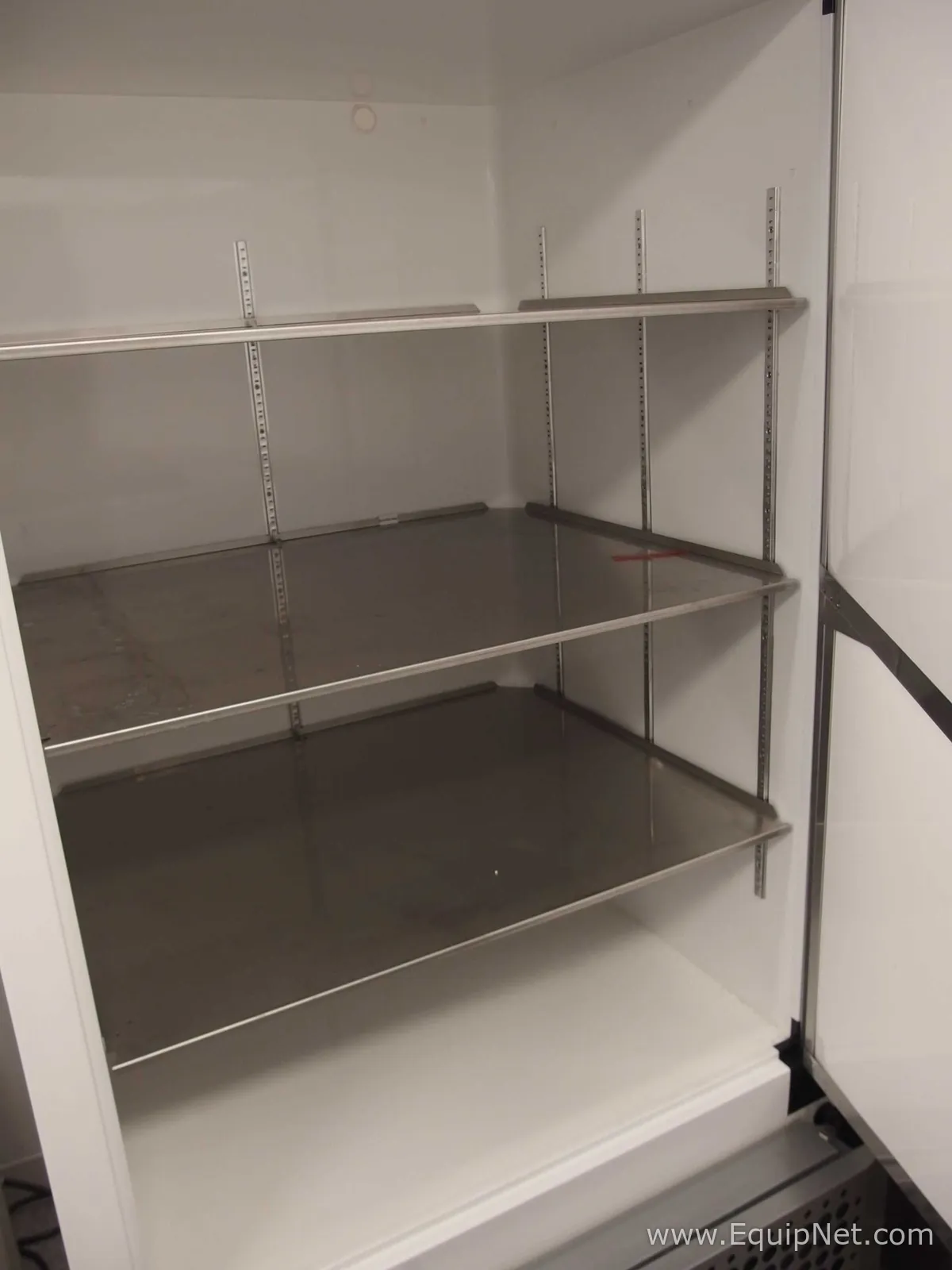 Thermo Scientific TSX60086A TSX Series -80C Ultra-Low Temperature Upright Freezer
