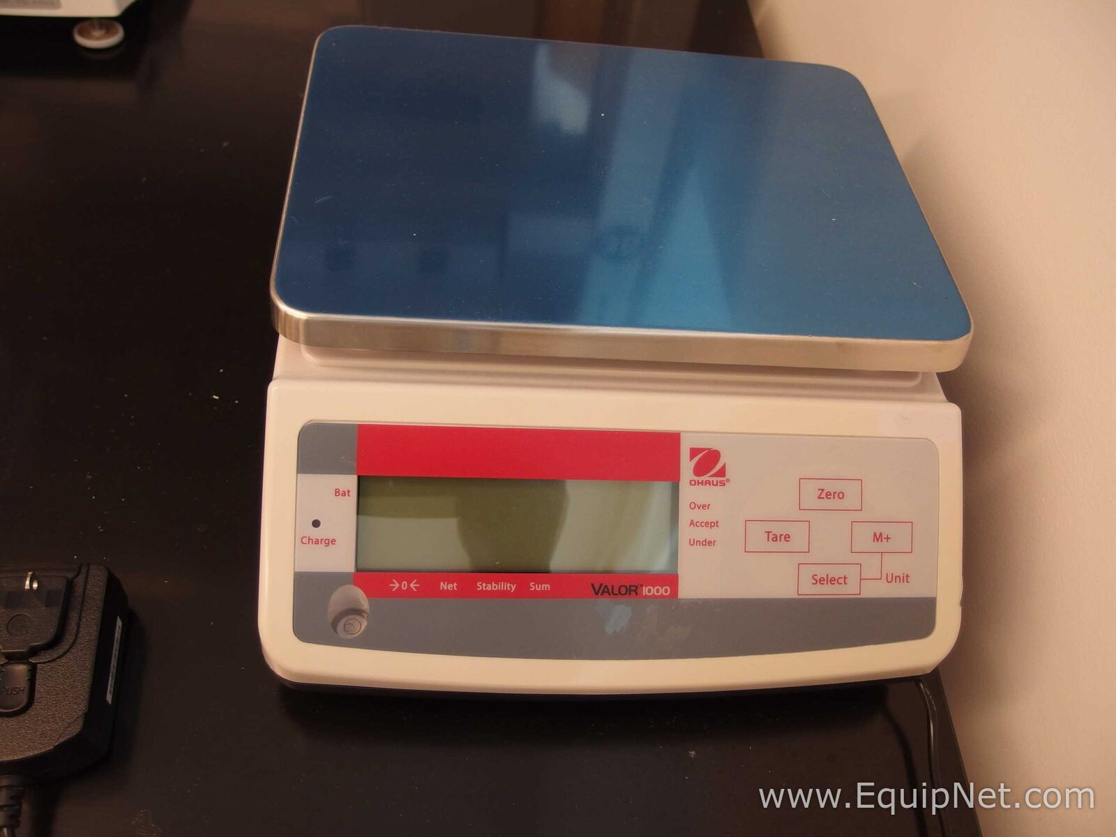 Unused Ohaus Valor 1000 V11P6 Compact Bench Scale