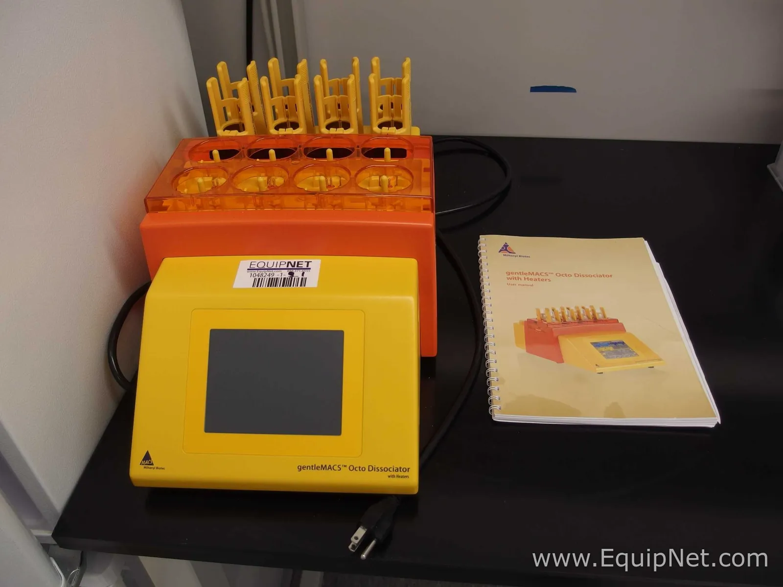 Miltenyi Biotec gentleMACS Octo Dissociator with Heaters