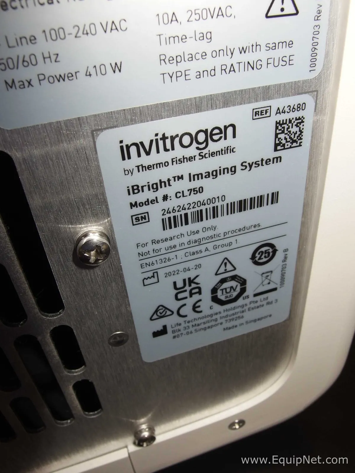 Invitrogen iBright CL750 Imaging System