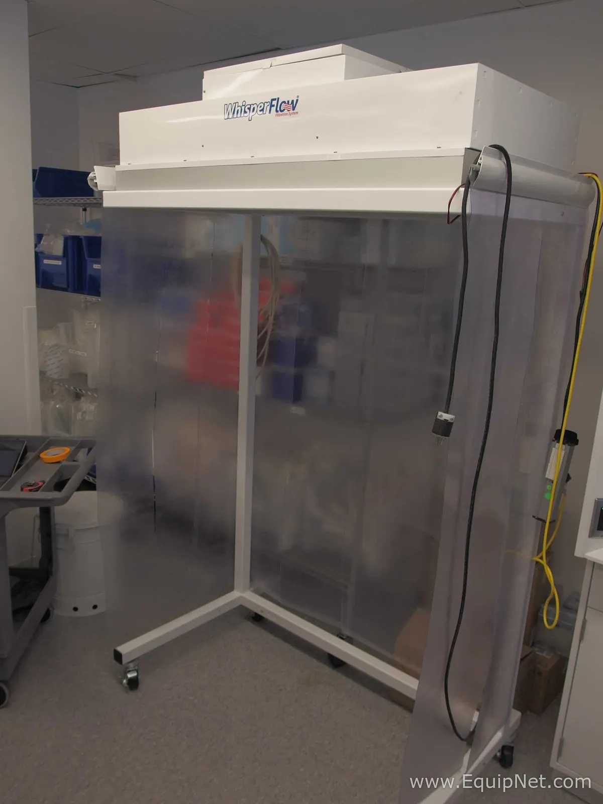 Terra Universal 1870-01A WhisperFlow Portable CleanBooth Vertical Laminar Flow Hood