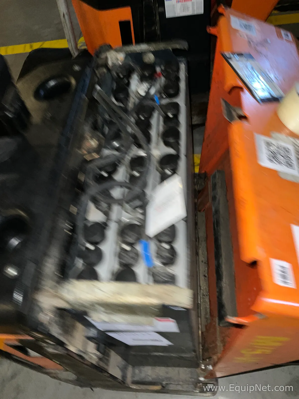 Toyota BT Staxio LPE200/6 Pallet Jack With Hawker Battery