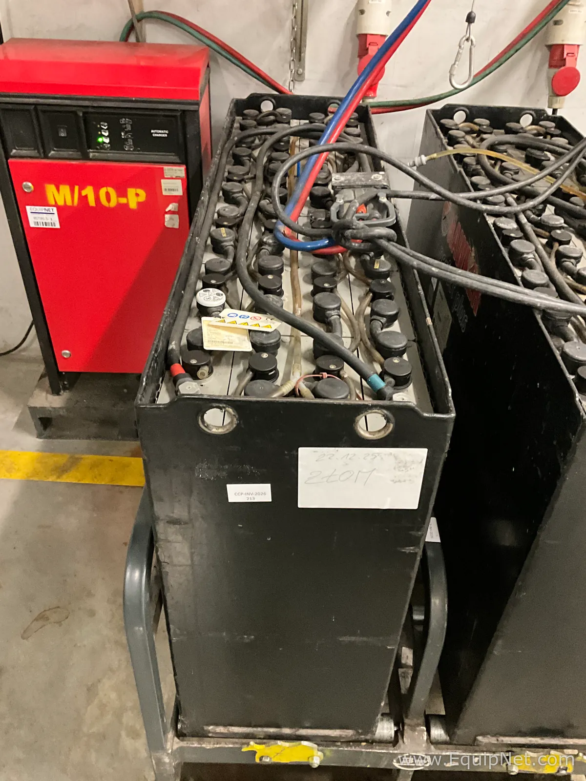 Distribución Eléctrica Hawker Inc 48V 4PZS620