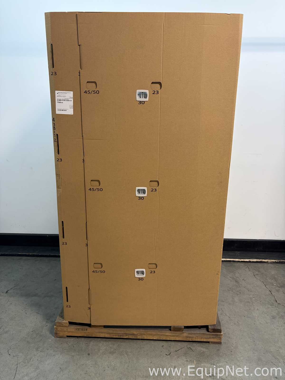 Freezer Thermo Scientific TSX3020FA. Sem Uso